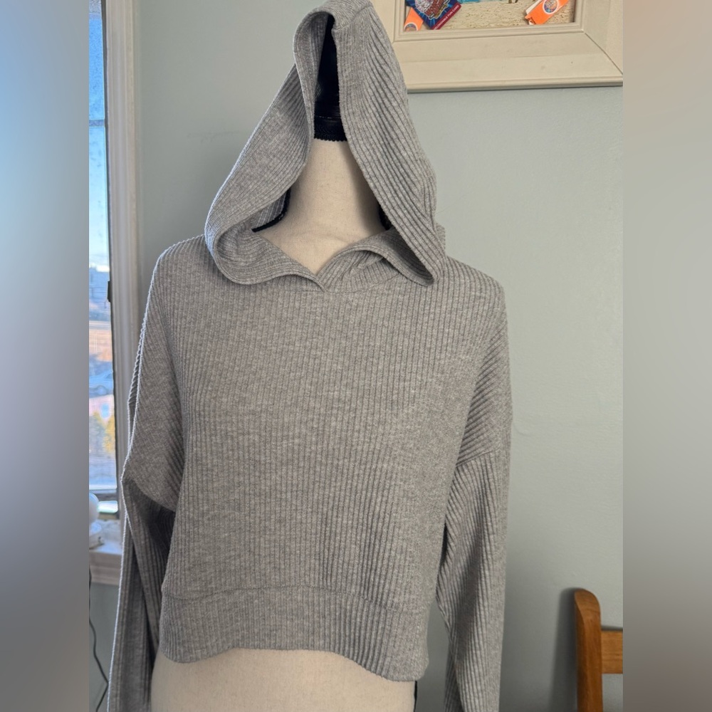 Alo muse hoodie size M